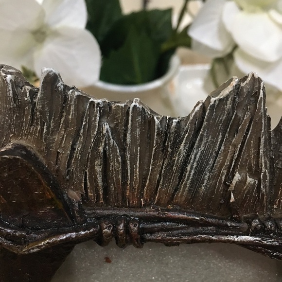 🎈🎈🎈Western horseshoe picture frame. Barb wire nails wood plank  rustic frame - Picture 4 of 9